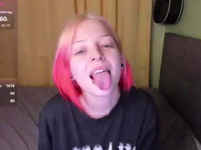 LiaPetite live cam