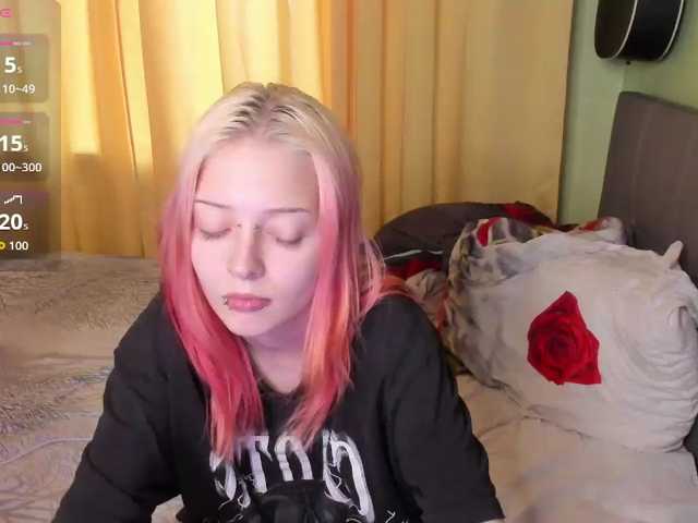 LiaPetite live cam on BongaCams