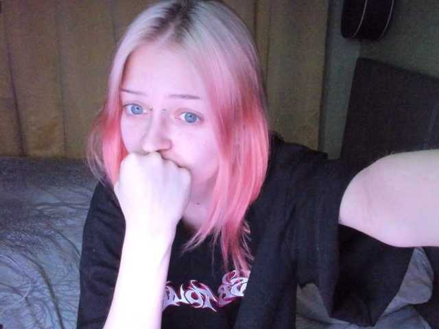 LiaPetite live cam on BongaCams