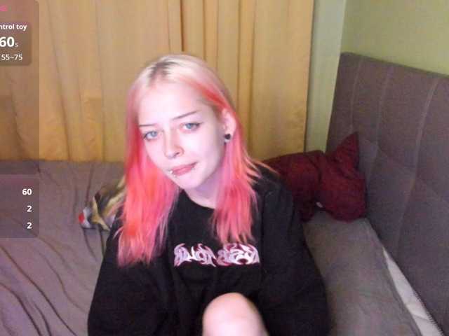 LiaPetite live cam on BongaCams