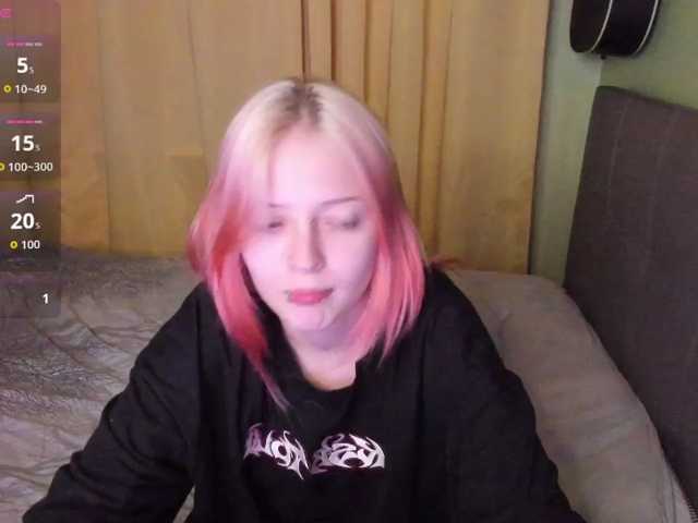 LiaPetite live cam on BongaCams