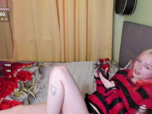LiaPetite live cam on BongaCams