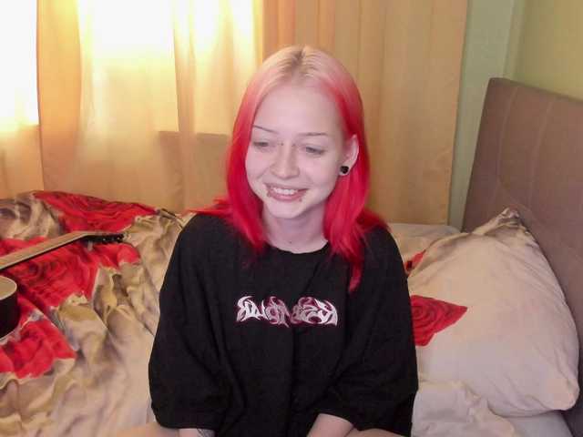 LiaPetite live cam on BongaCams