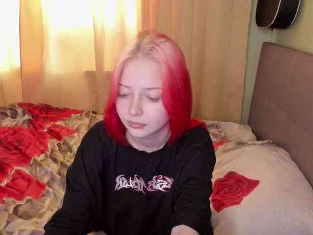 LiaPetite webcam