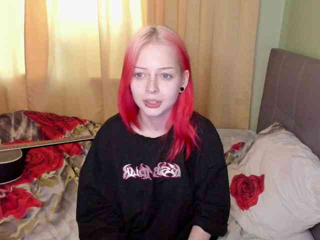 LiaPetite webcam