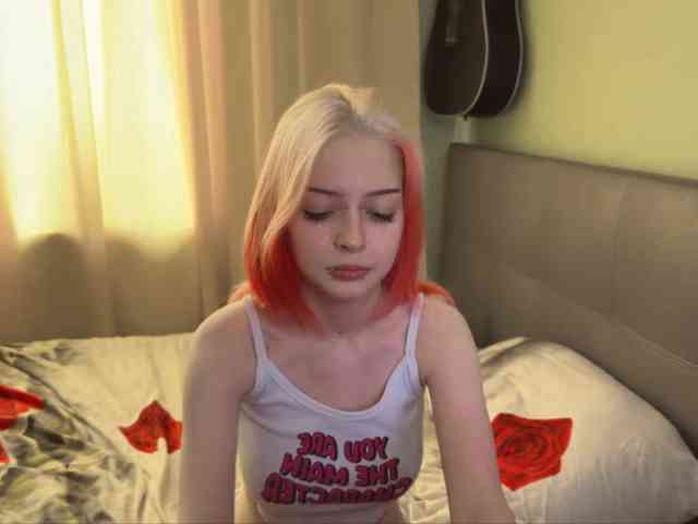 LiaPetite webcam