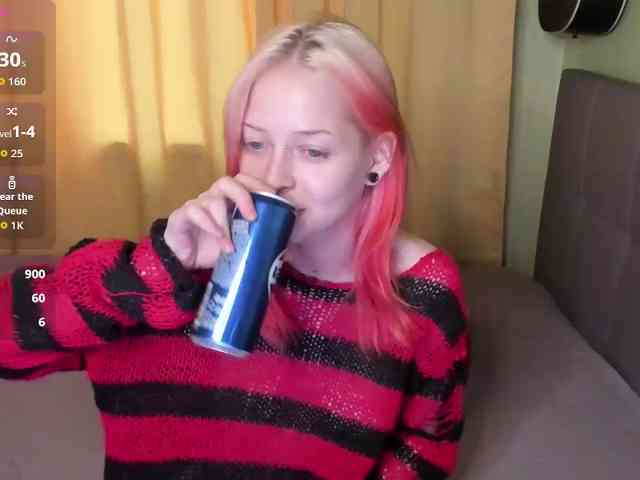 LiaPetite webcam