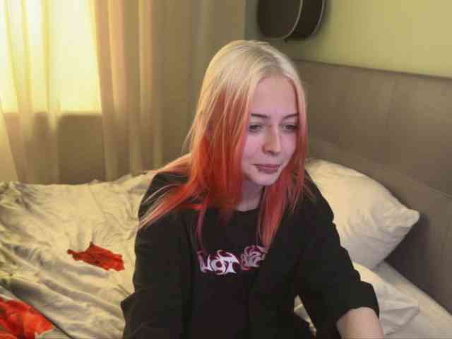 LiaPetite webcam