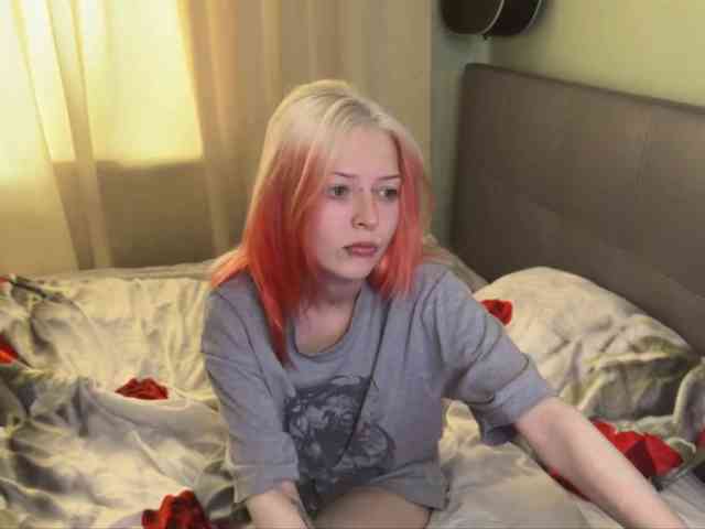 LiaPetite webcam