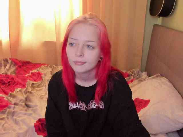 LiaPetite webcam