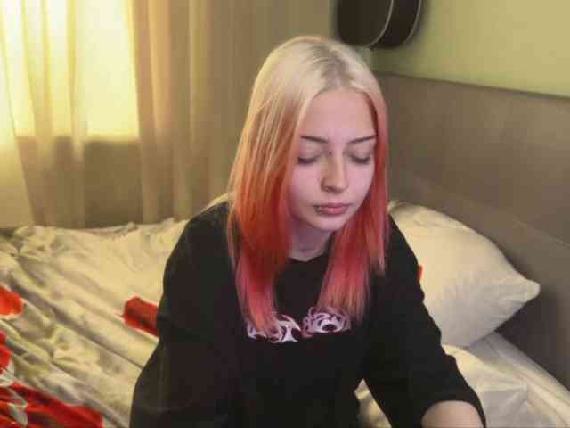 LiaPetite webcam