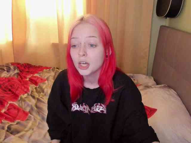 LiaPetite webcam