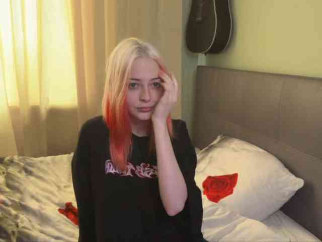 LiaPetite webcam