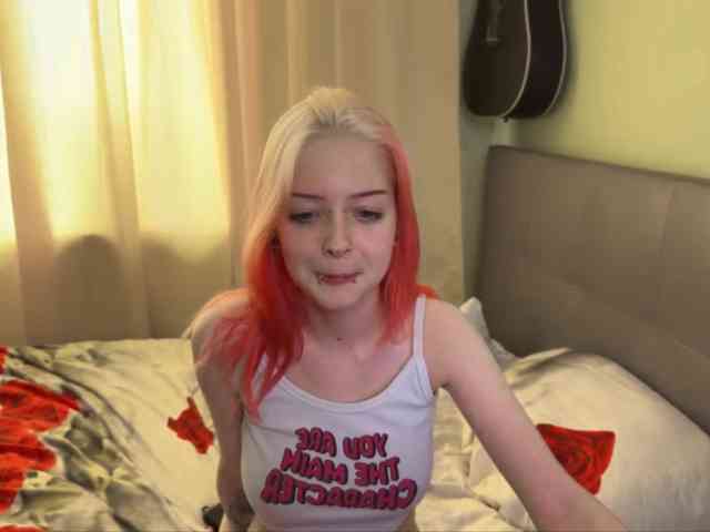 LiaPetite webcam