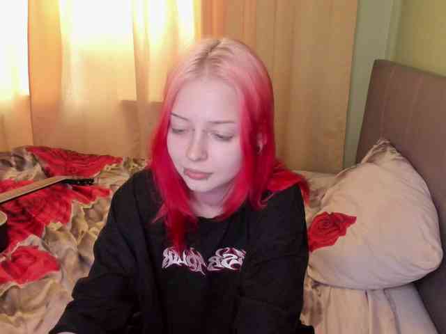 LiaPetite webcam