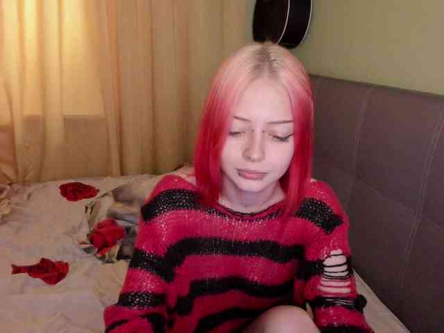 LiaPetite webcam