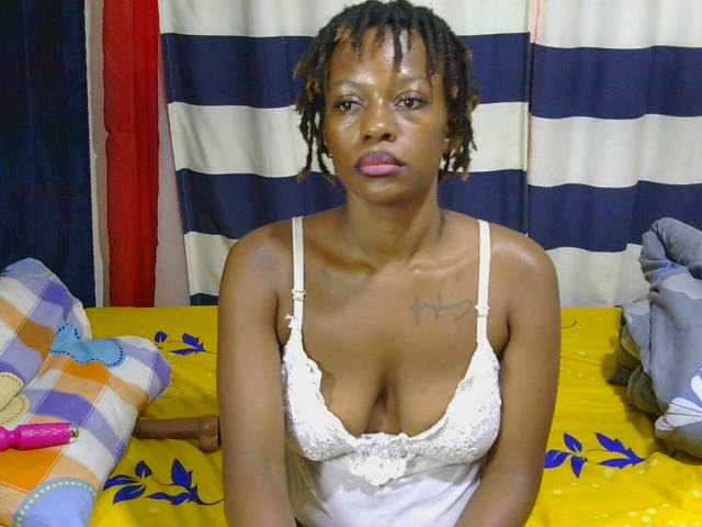Prettypicky live cam preview