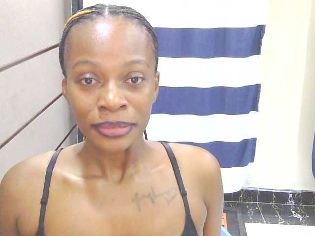 Prettypicky live cam on BongaCams