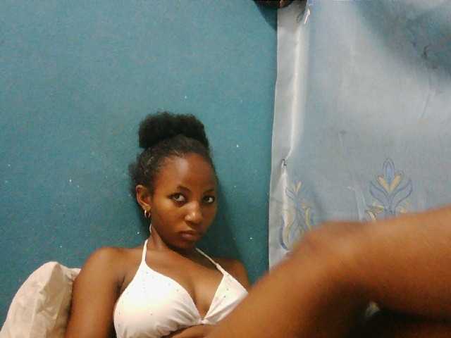 Sorayah1 live cam on BongaCams