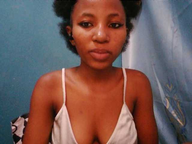 Sorayah1 live cam on BongaCams