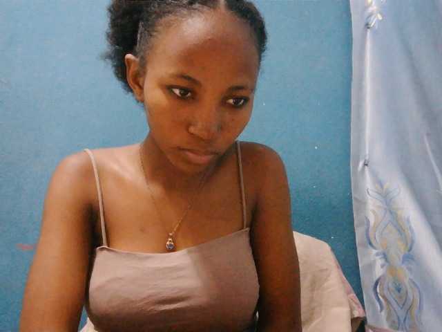 Sorayah1 live cam on BongaCams