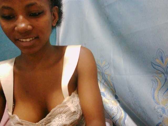 Sorayah1 webcam bongacams model stream image