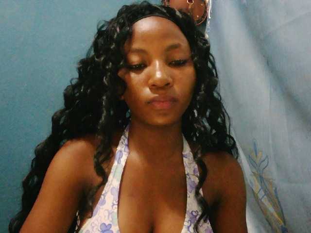 Sorayah1 live cam on BongaCams