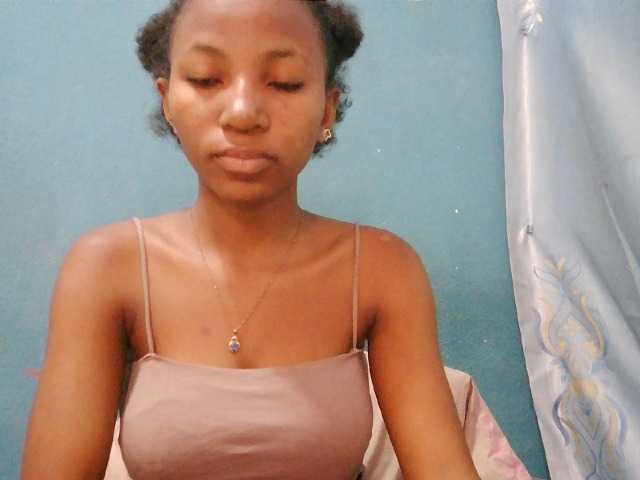 Sorayah1 live cam on BongaCams