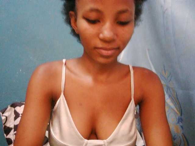 Sorayah1, en vivo ahora en BongaCams