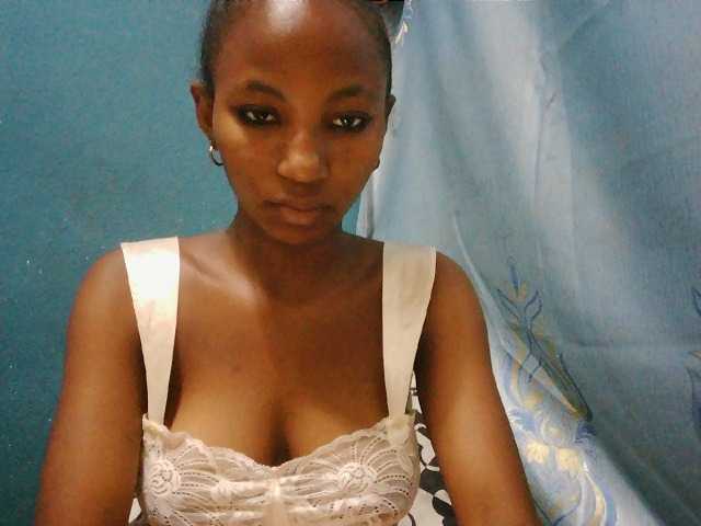 Sorayah1 live cam on BongaCams