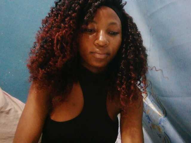 Sorayah1 live cam on BongaCams