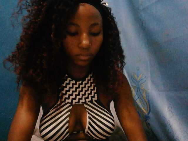 Sorayah1 live cam on BongaCams
