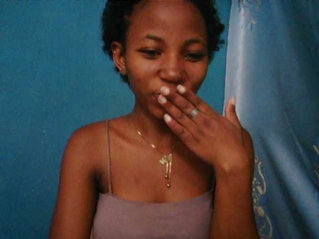Sorayah1 live cam on BongaCams
