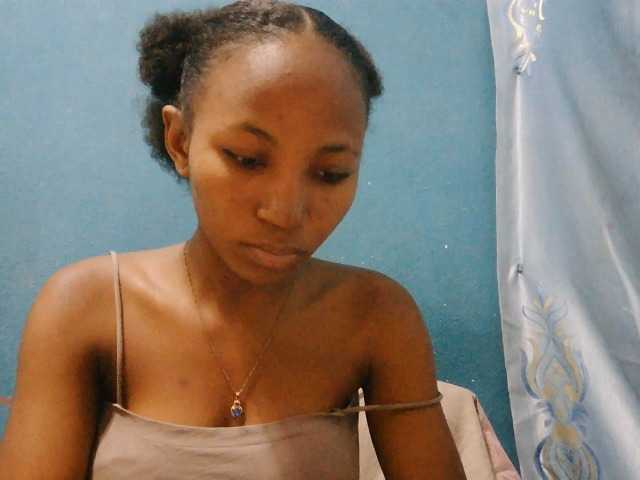 Sorayah1 live cam on BongaCams
