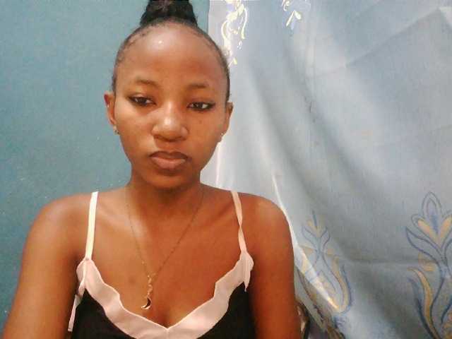 Sorayah1 live cam on BongaCams