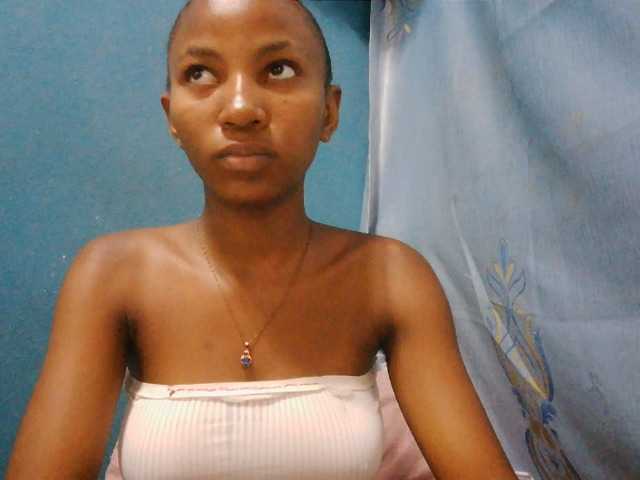 Sorayah1 live cam on BongaCams