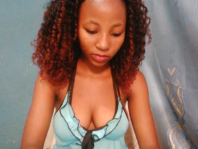 Sorayah1 live cam on BongaCams