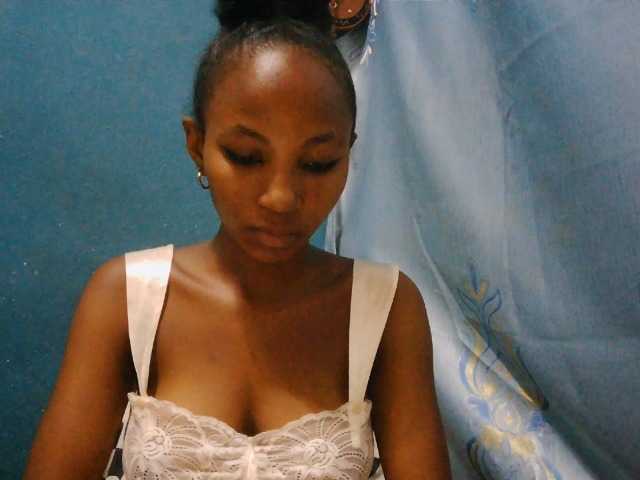 Sorayah1 live cam on BongaCams