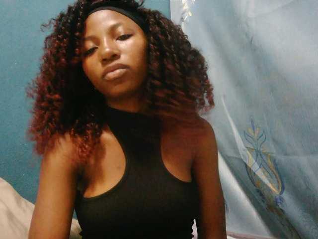 Sorayah1 live cam on BongaCams