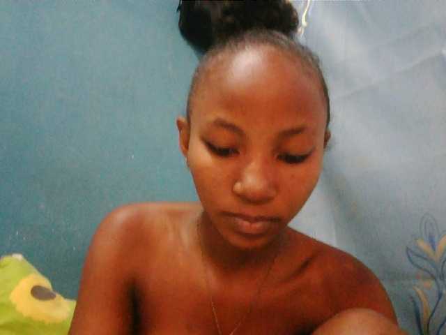Sorayah1 live cam on BongaCams