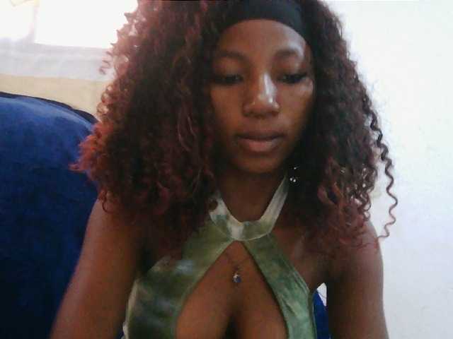 Sorayah1, en vivo ahora en BongaCams