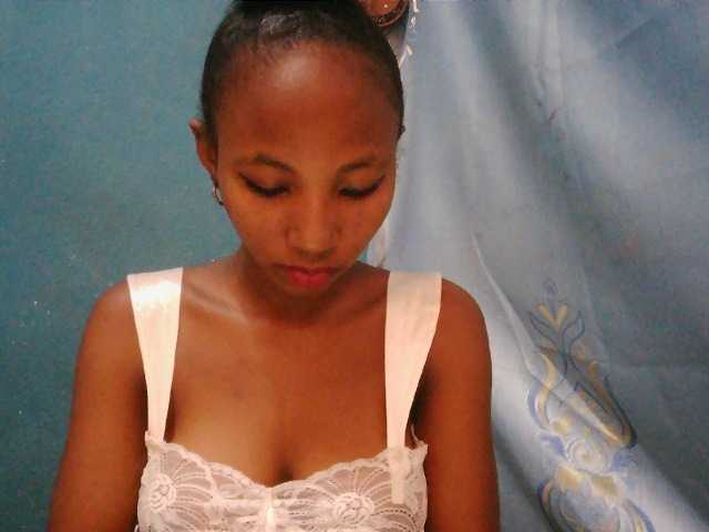Sorayah1 live cam on BongaCams