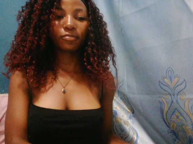 Sorayah1 live cam on BongaCams