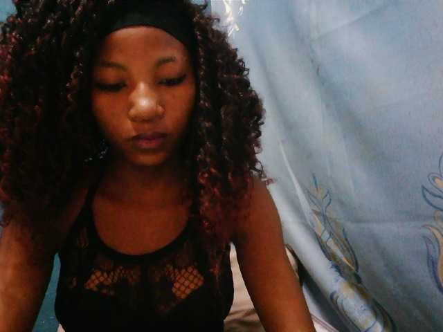 Sorayah1 live cam on BongaCams