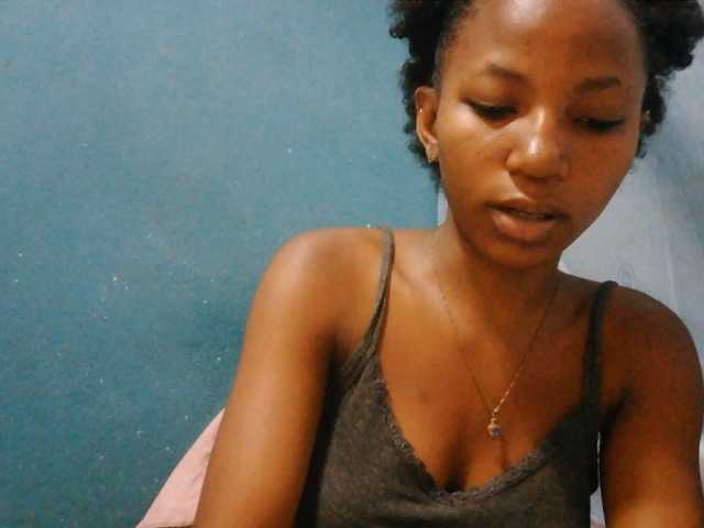 Sorayah1 live cam on BongaCams