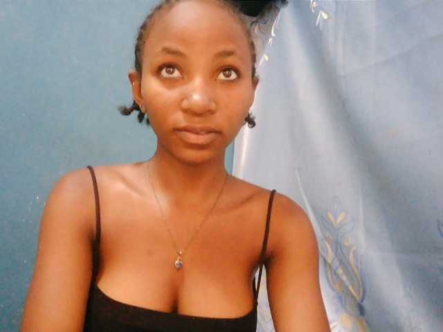 Sorayah1 live cam on BongaCams