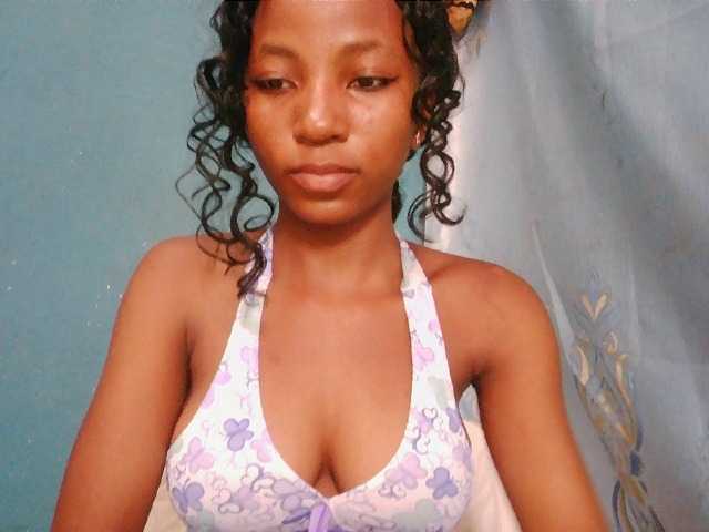 Sorayah1 live cam on BongaCams