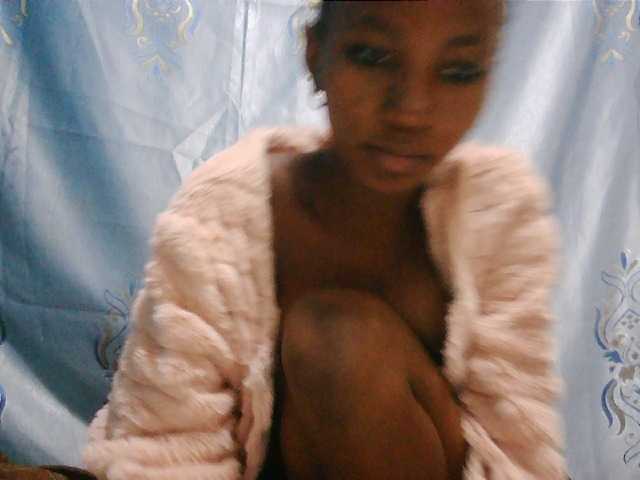 Sorayah1 live cam on BongaCams