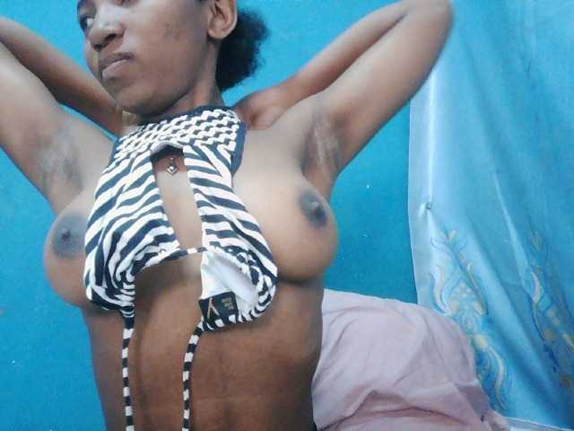 Sorayah1 live cam preview