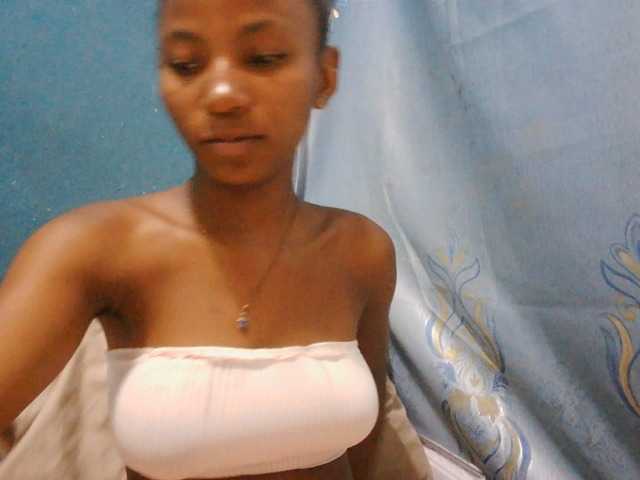 Sorayah1 live cam on BongaCams
